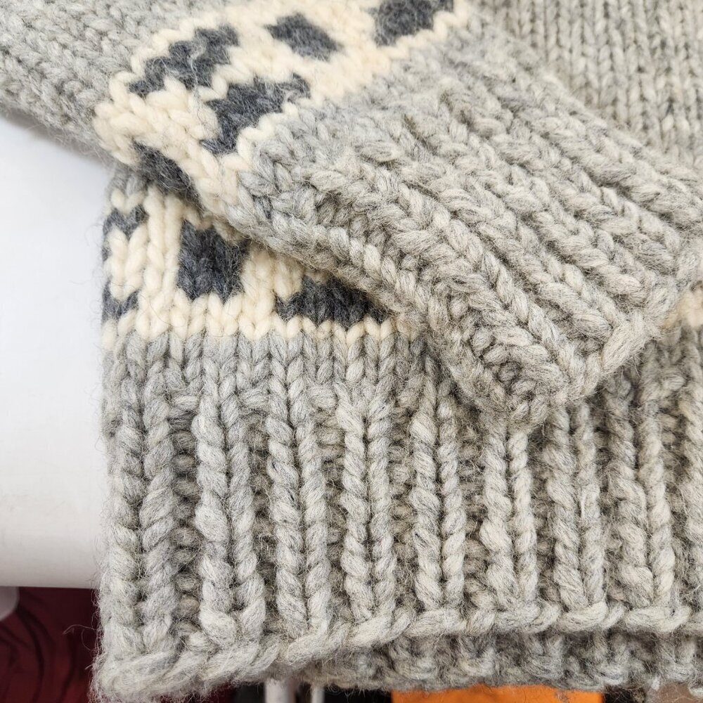 Canadian Hand Knit Cowl Neck Pullover Sweater Unisex Gray Warm Winter Handmade - Picture 2 of 15